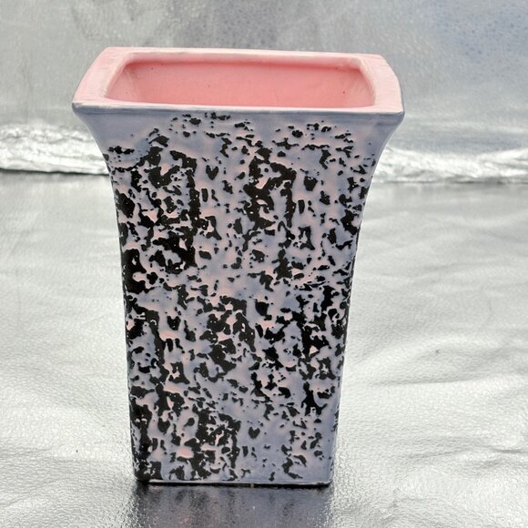 VTG McCoy Pottery Vase Pink Black Speckled Ceramic‎ Mid-Century Modern Signed - Picture 1 of 14